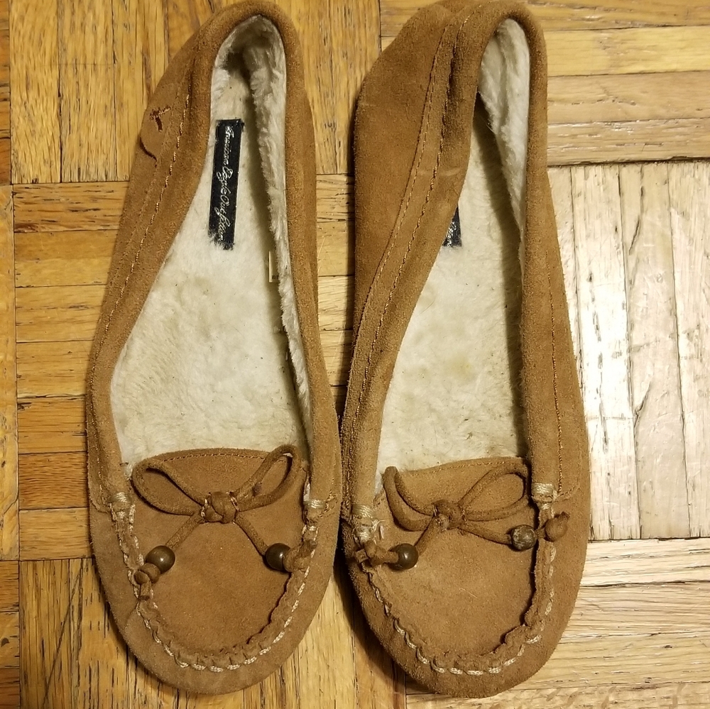 American Eagls Moccasins Size 8 1/2